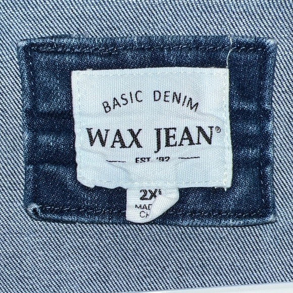 Wax Jean Women’s Button Down Cropped Blue Denim Jacket SZ 2XL - Picture 12 of 12